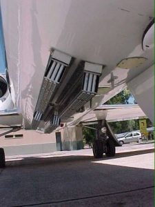 Foto's van de binnenkant van een chemtrail vliegtuig
