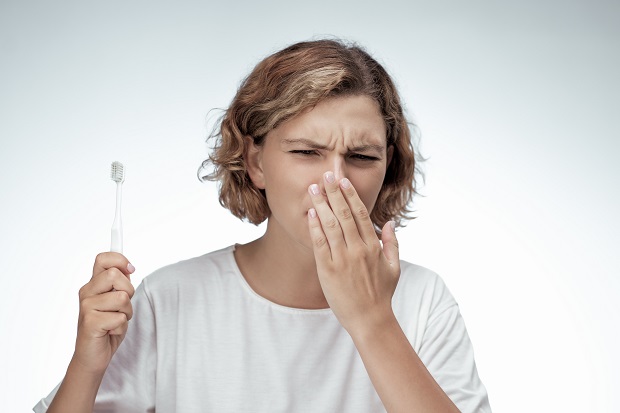 Slechte adem voorgoed weg met natuurlijke tips